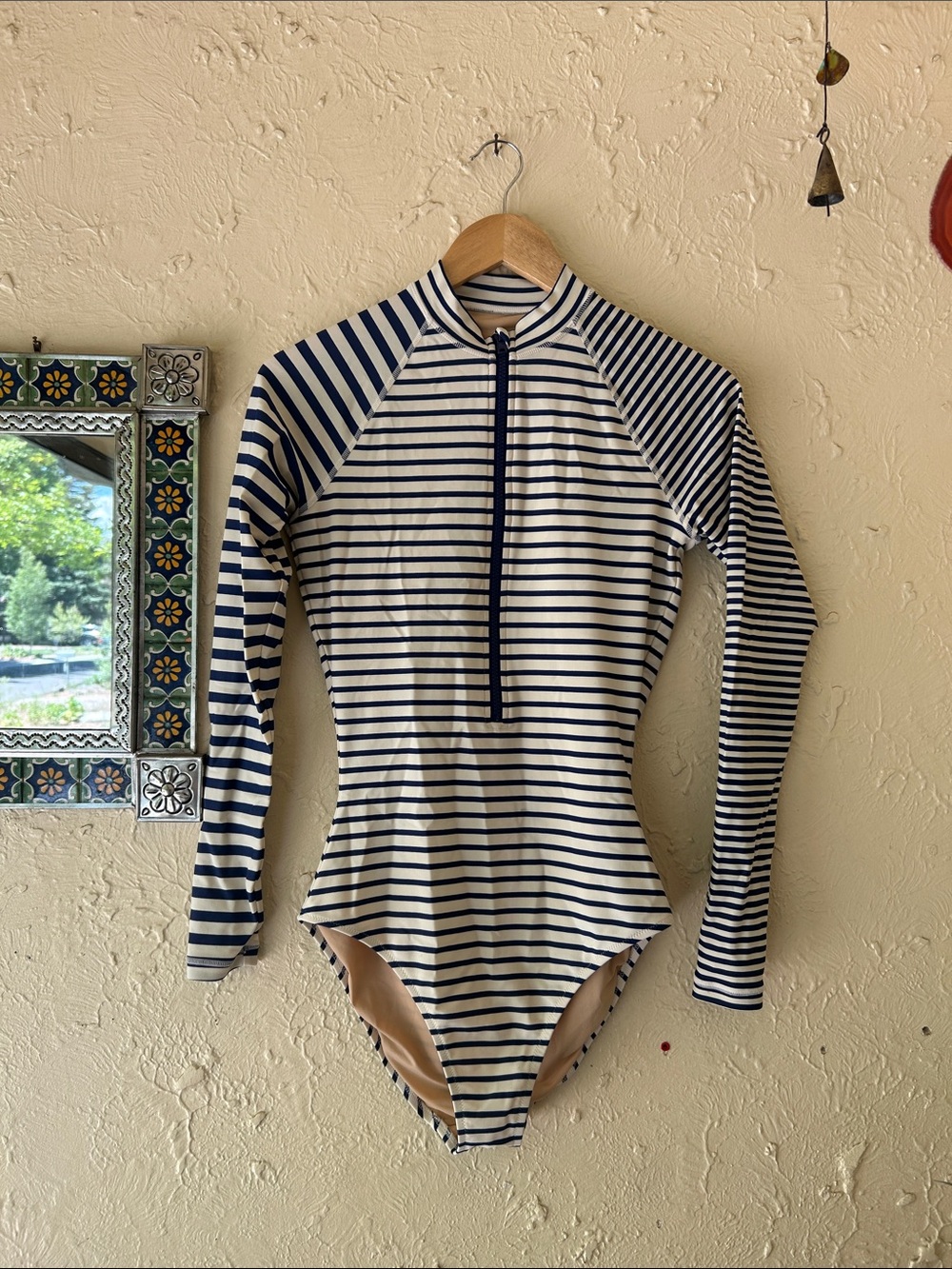 Women’s J Crew Rash Guard ☀️ size 6